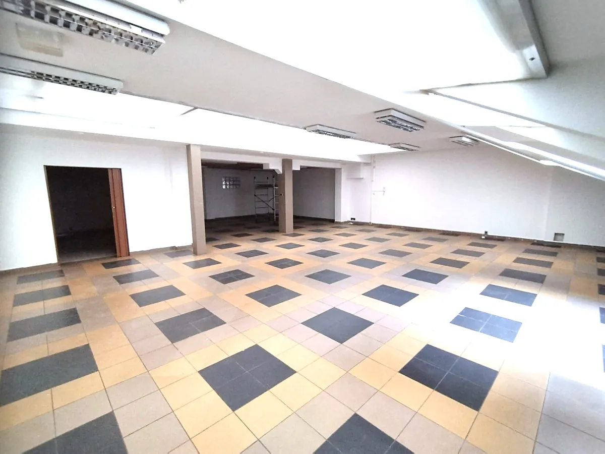 Pronájem kanceláře 155 m²